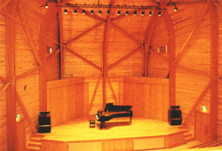 照片1长野县丸子町信州国际音乐村的多功能厅“Kodama” （惊人的树世界，木会编辑，Kaiseisha（1995））