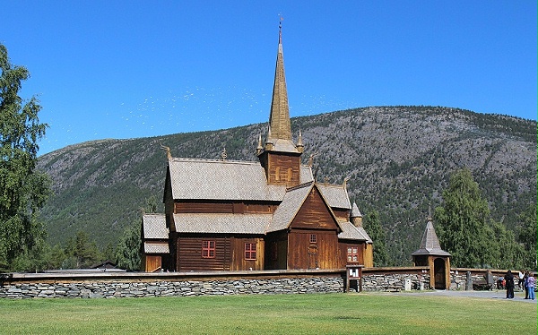 LOM 木板教堂，挪威