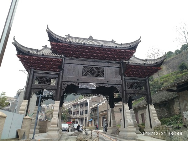 贵州镇远古城全木结构门楼案例